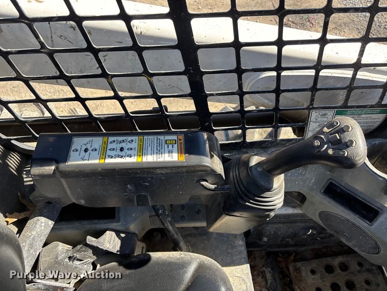 image for item ES5021 2013 Bobcat S510 skid steer loader