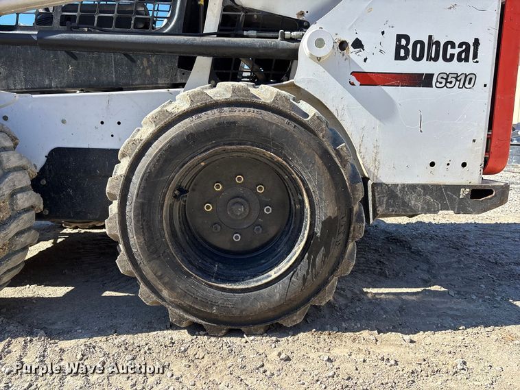 image for item ES5021 2013 Bobcat S510 skid steer loader