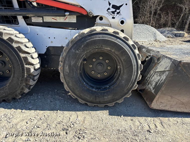 image for item ES5021 2013 Bobcat S510 skid steer loader