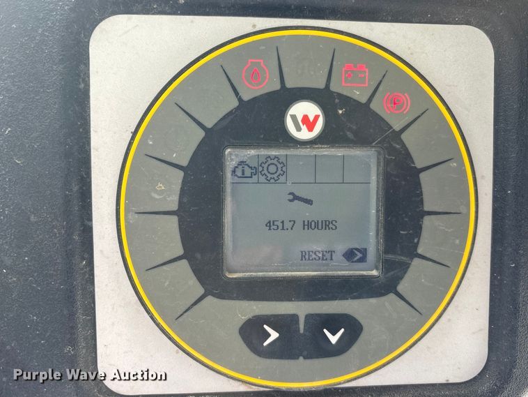 image for item ES5022 Wacker Neuson ST31 tracked skid steer loader