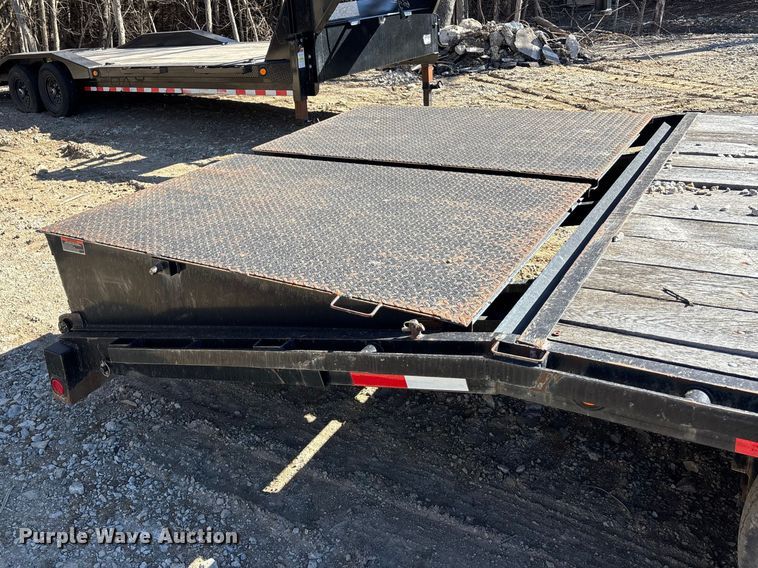 image for item ES5023 2014 Load Trail Load Max equipment trailer