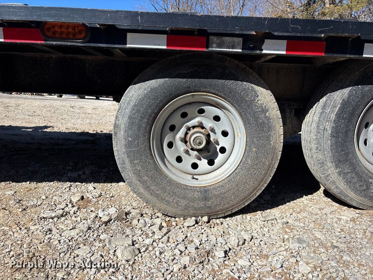 image for item ES5023 2014 Load Trail Load Max equipment trailer