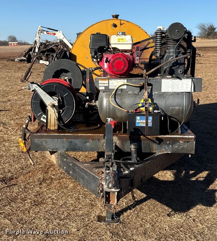 image for item ES5600 1992 United Enterprises fuel trailer