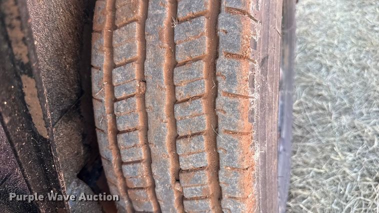 image for item ES5600 1992 United Enterprises fuel trailer