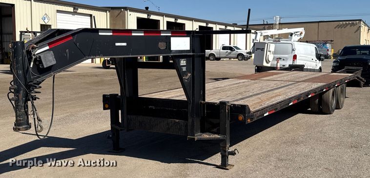 image for item ES5812 2002 Central Trailer Corp. equipment trailer