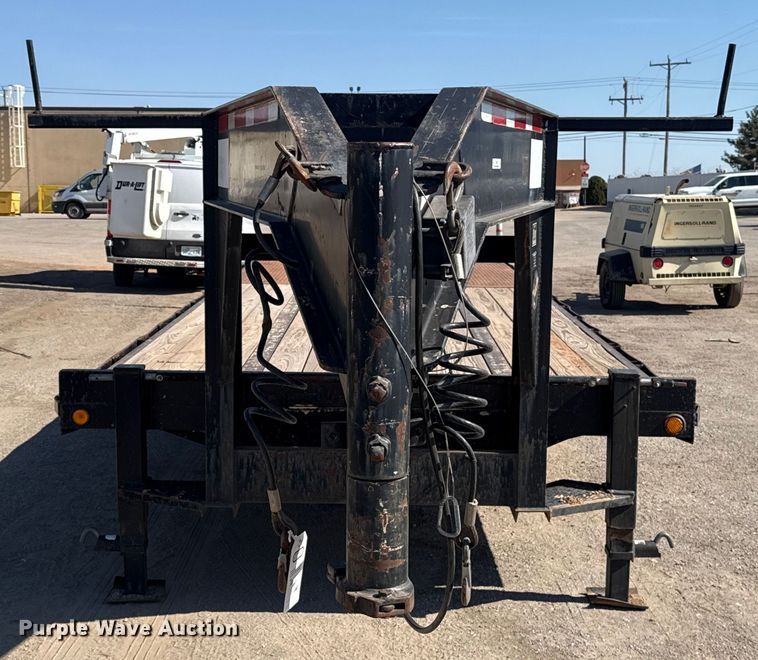 image for item ES5812 2002 Central Trailer Corp. equipment trailer