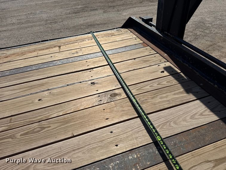 image for item ES5812 2002 Central Trailer Corp. equipment trailer