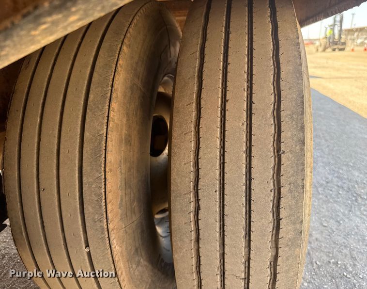 image for item ES5812 2002 Central Trailer Corp. equipment trailer