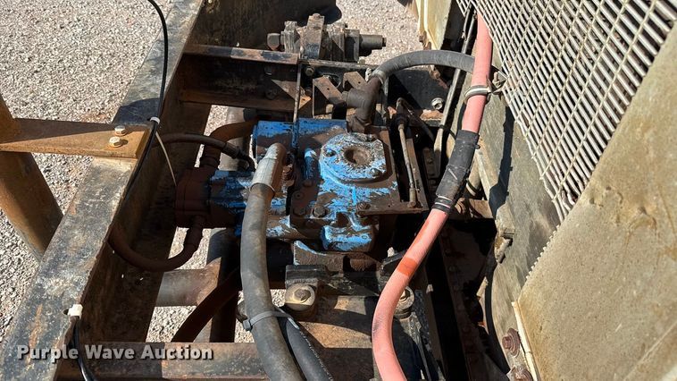 image for item ES5818 1979 Mack RL611LS water truck