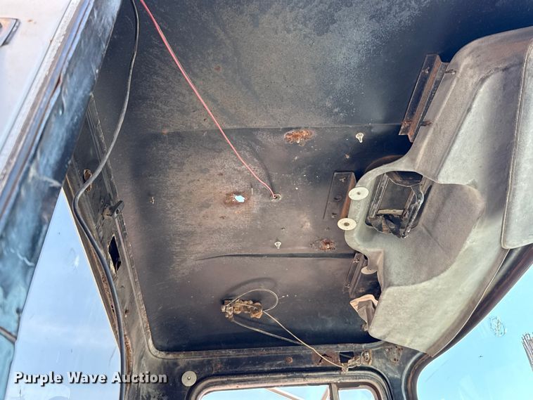 image for item ES5818 1979 Mack RL611LS water truck