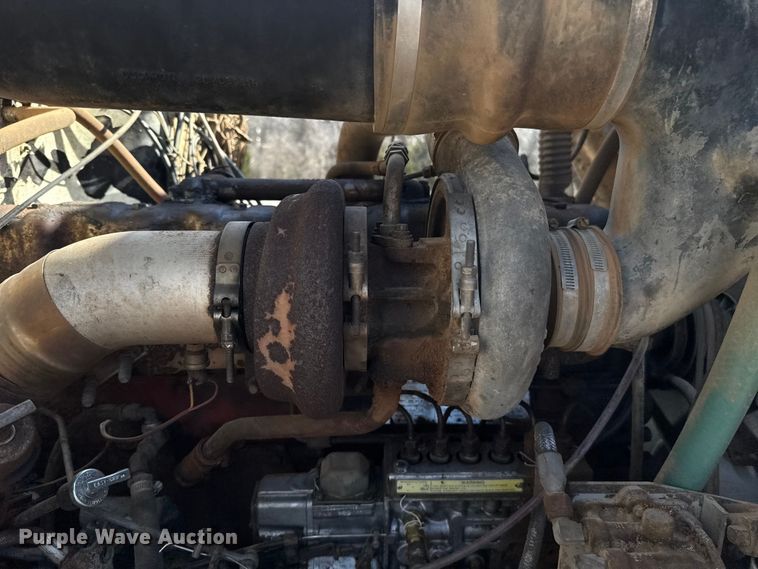 image for item ES5818 1979 Mack RL611LS water truck