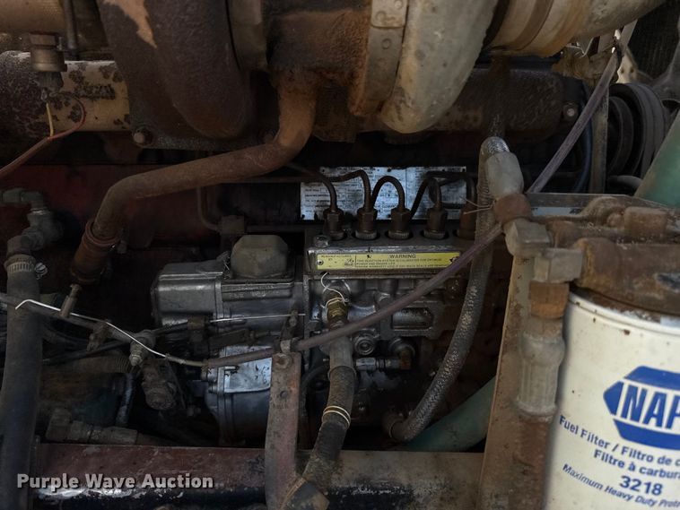 image for item ES5818 1979 Mack RL611LS water truck