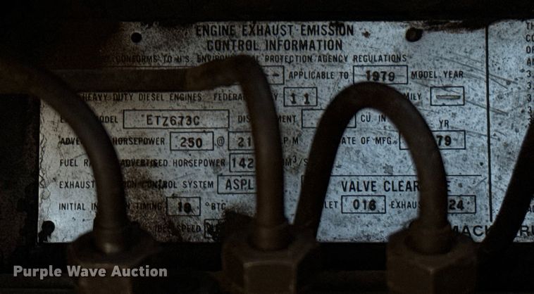 image for item ES5818 1979 Mack RL611LS water truck