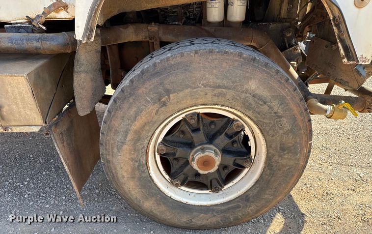 image for item ES5818 1979 Mack RL611LS water truck