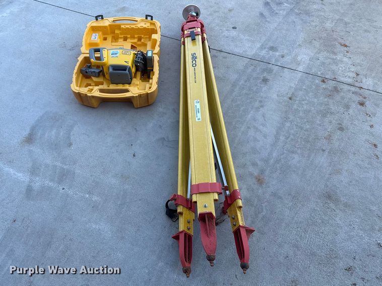 image for item ES5891 Spectra GL412N surveying equipment