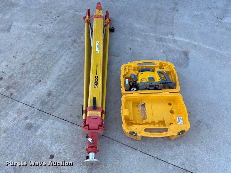 image for item ES5891 Spectra GL412N surveying equipment