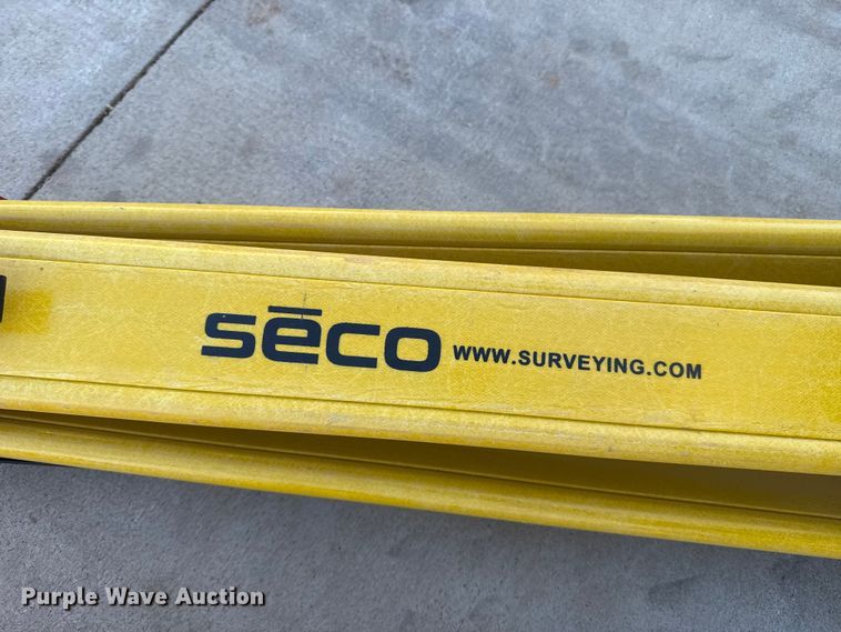 image for item ES5891 Spectra GL412N surveying equipment