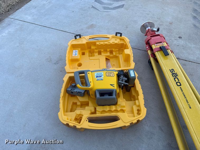 image for item ES5891 Spectra GL412N surveying equipment