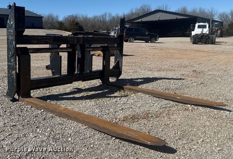 image for item ES5897 Sany wheel loader pallet forks