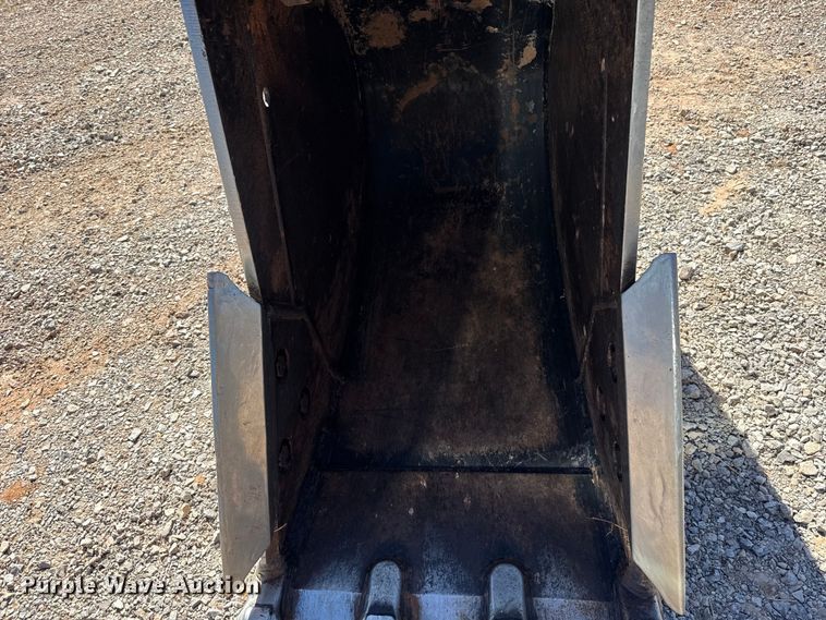 image for item ES5898 Sany SY135C excavator