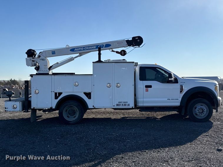 image for item ES5901 2018 Ford F550 Super Duty XL utility / service truck