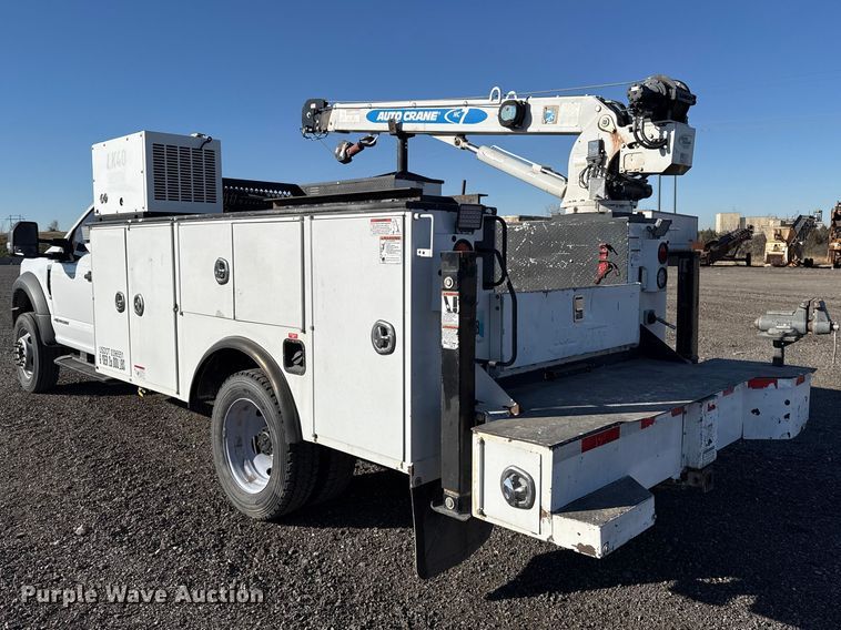 image for item ES5901 2018 Ford F550 Super Duty XL utility / service truck