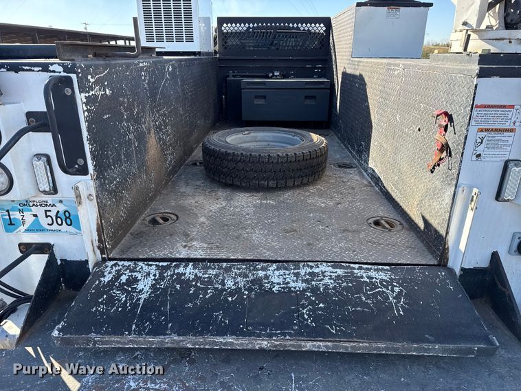 image for item ES5901 2018 Ford F550 Super Duty XL utility / service truck