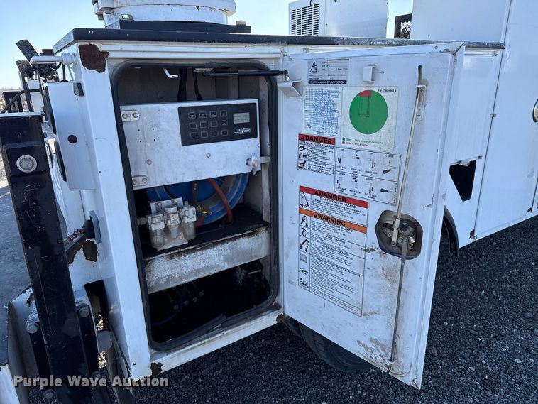 image for item ES5901 2018 Ford F550 Super Duty XL utility / service truck