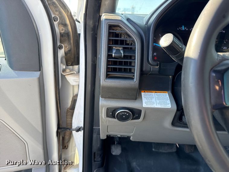 image for item ES5901 2018 Ford F550 Super Duty XL utility / service truck