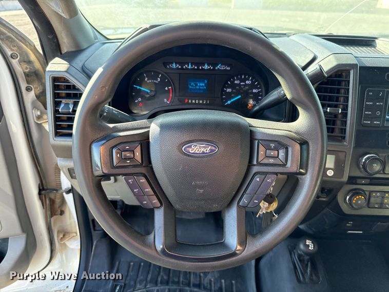 image for item ES5901 2018 Ford F550 Super Duty XL utility / service truck