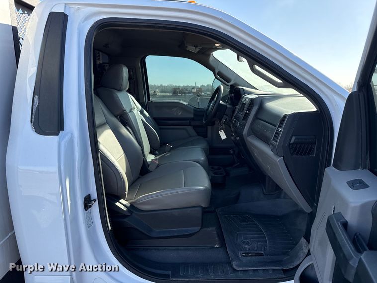 image for item ES5901 2018 Ford F550 Super Duty XL utility / service truck