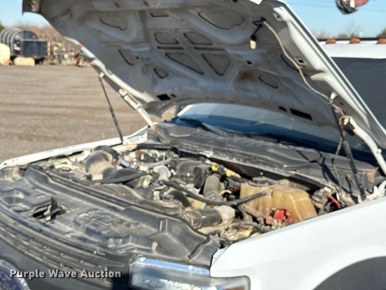 image for item ES5901 2018 Ford F550 Super Duty XL utility / service truck