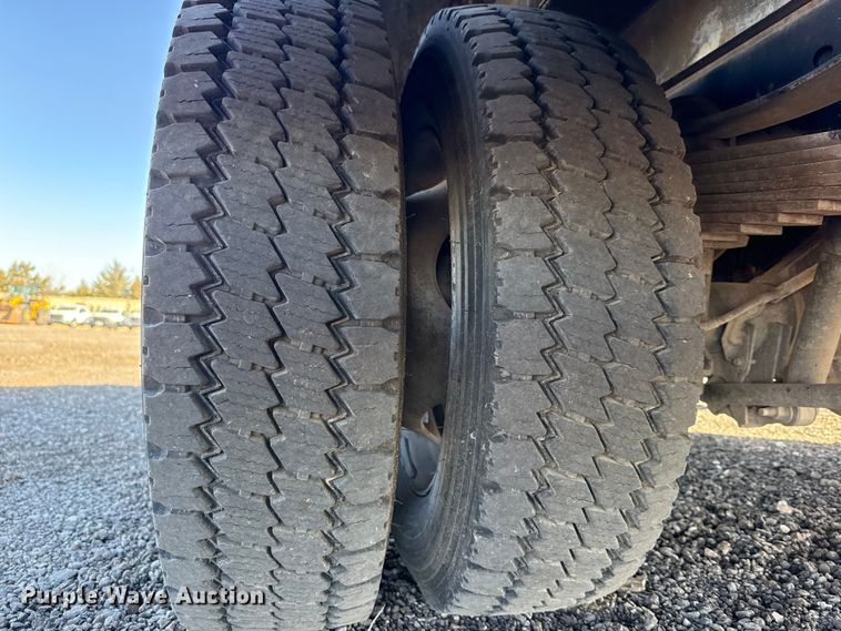 image for item ES5901 2018 Ford F550 Super Duty XL utility / service truck