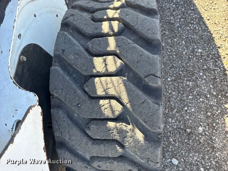 image for item ES5902 2014 Bobcat S770 skid steer loader