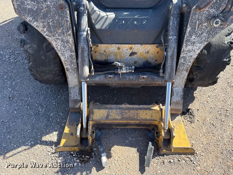 image for item ES5903 2019 John Deere 320G skid steer loader