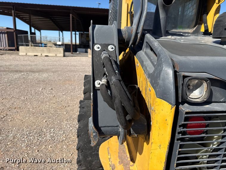 image for item ES5903 2019 John Deere 320G skid steer loader