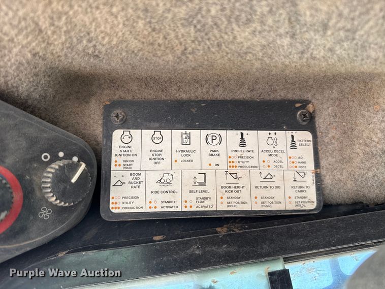 image for item ES5903 2019 John Deere 320G skid steer loader