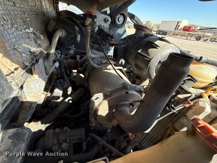 image for item ES5903 2019 John Deere 320G skid steer loader