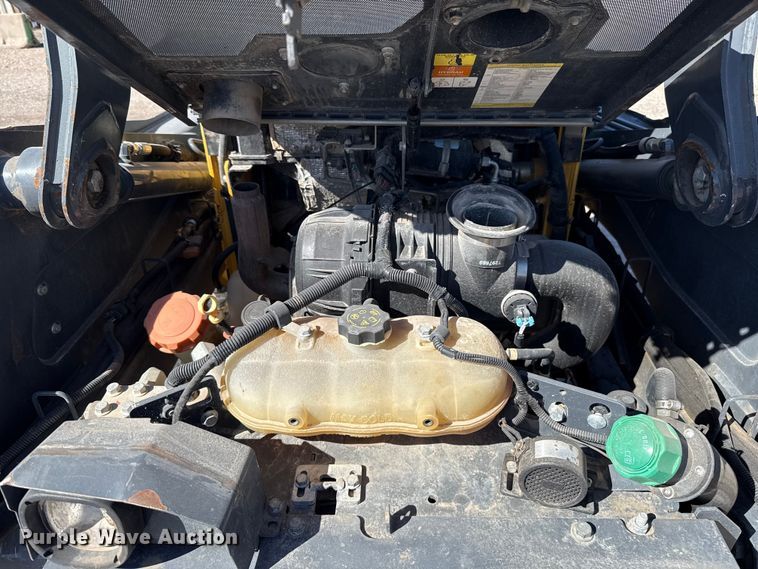 image for item ES5903 2019 John Deere 320G skid steer loader