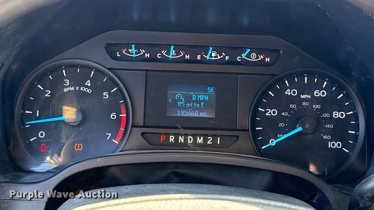 image for item ES5904 2020 Ford F250 Super Duty XL Crew Cab pickup truck