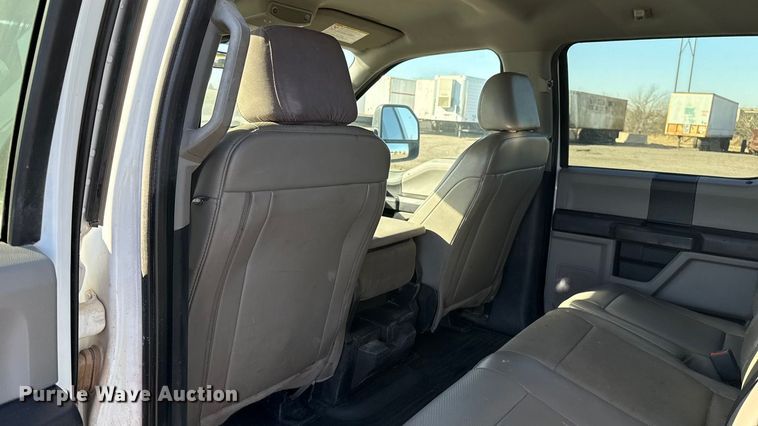 image for item ES5904 2020 Ford F250 Super Duty XL Crew Cab pickup truck