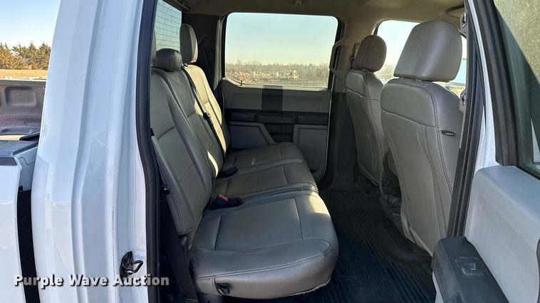 image for item ES5904 2020 Ford F250 Super Duty XL Crew Cab pickup truck