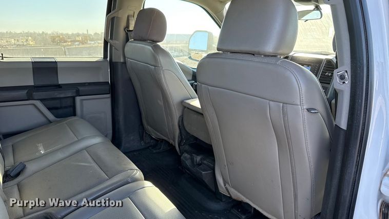 image for item ES5904 2020 Ford F250 Super Duty XL Crew Cab pickup truck