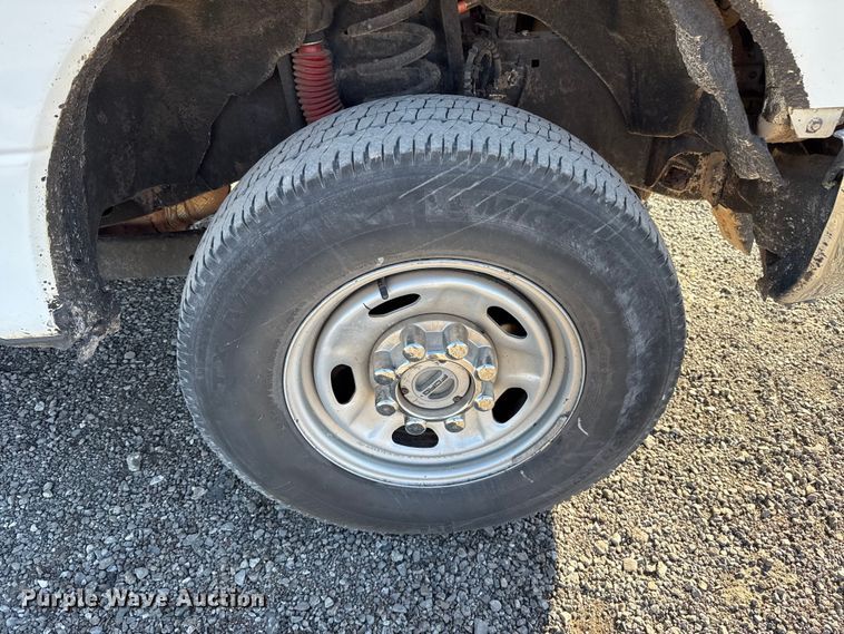 image for item ES5904 2020 Ford F250 Super Duty XL Crew Cab pickup truck