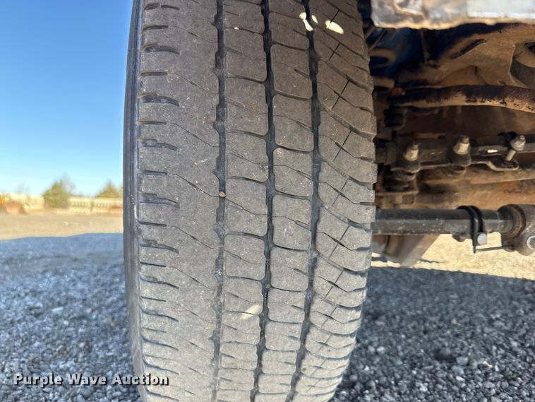 image for item ES5904 2020 Ford F250 Super Duty XL Crew Cab pickup truck