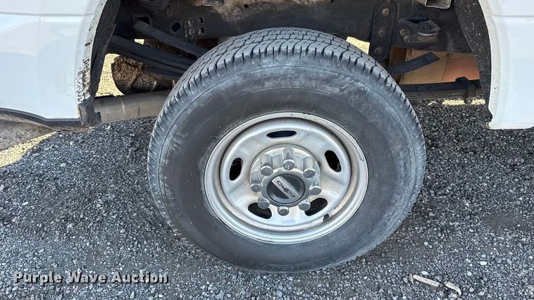 image for item ES5904 2020 Ford F250 Super Duty XL Crew Cab pickup truck