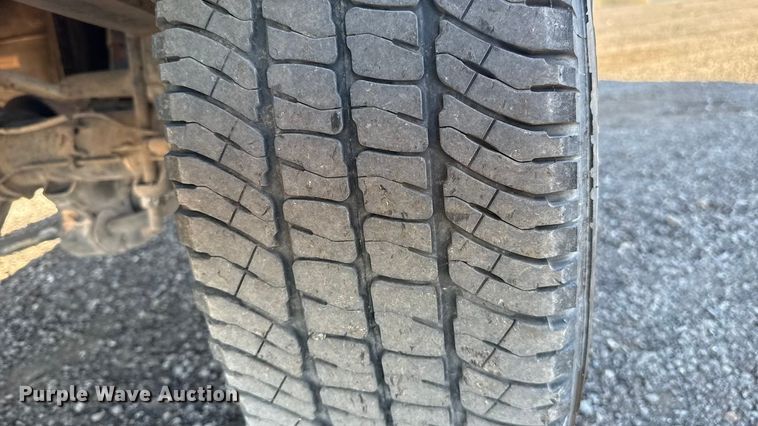 image for item ES5904 2020 Ford F250 Super Duty XL Crew Cab pickup truck