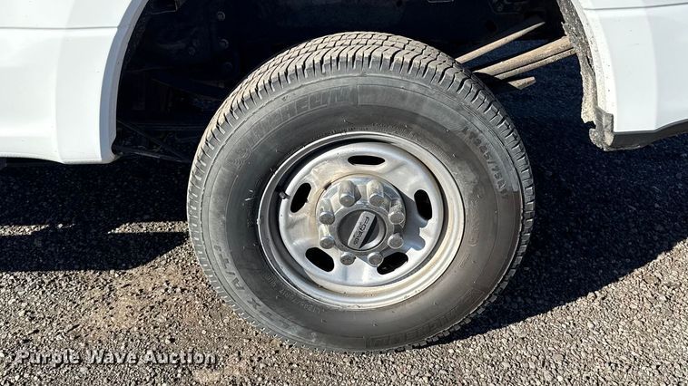 image for item ES5904 2020 Ford F250 Super Duty XL Crew Cab pickup truck