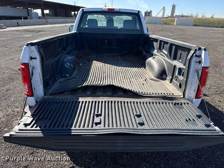 image for item ES5905 2016 Ford F150 XL pickup truck