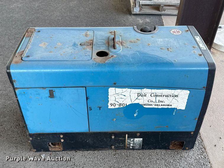 image for item ES5907 Miller Bobcat 250 welder/generator